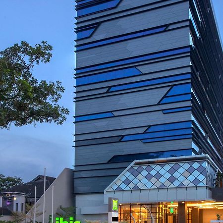 Ibis Styles Medan Pattimura Экстерьер фото